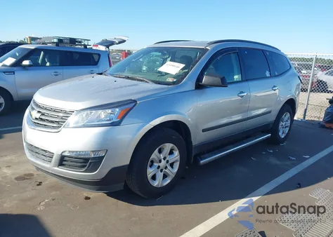 2017 Chevrolet Traverse Ls из США, поврежденный, VIN 1GNKRFKD3HJ268135